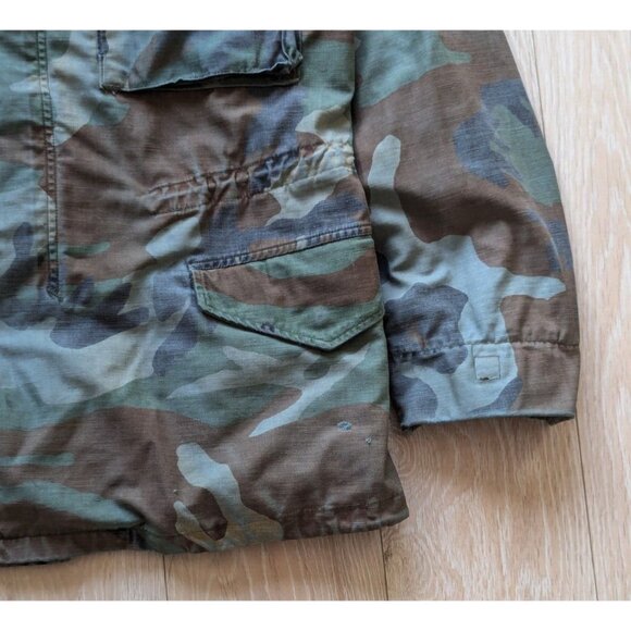 US Military Vintage 80s/90s Cold Weather Camo Field Coat / Size Medium - Picture 3 of 9